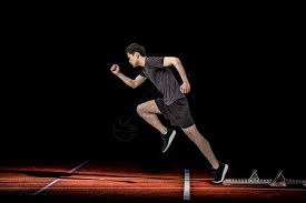 三千万欧！巴萨锁定意甲神锋，球员期盼加入，高层赚大便宜